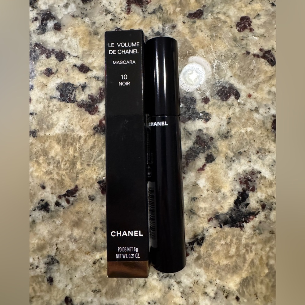 NIB Chanel Le Volume de Chanel Mascara - Noir